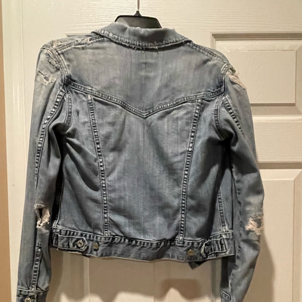 Vintage Gap denim jacket. Size small.